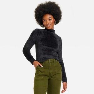 Universal Thread Faux Fur Mock Sweater